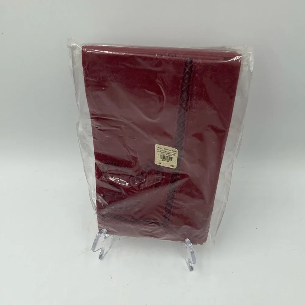 Williams Sonoma Cutwork Linen Napkins